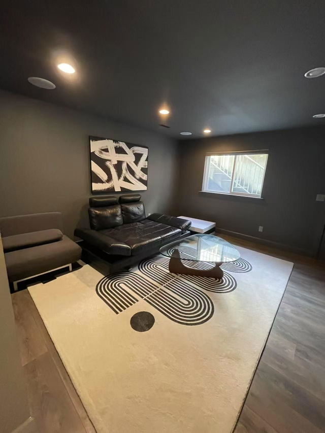 Basement Suite - 15540 36b Avenue