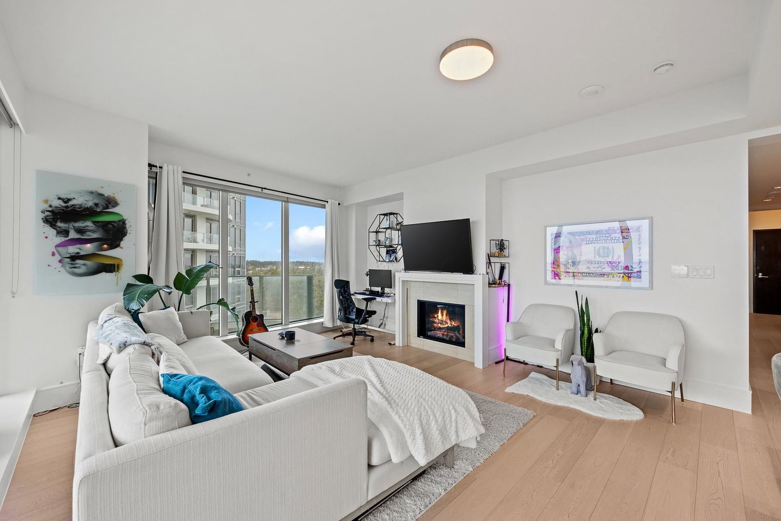 Listing Image 9