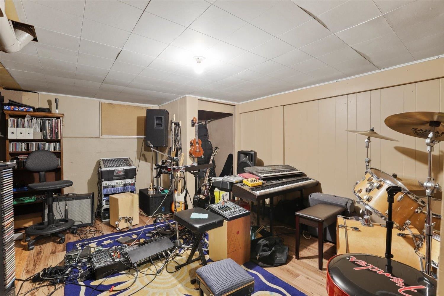 Listing Image 22