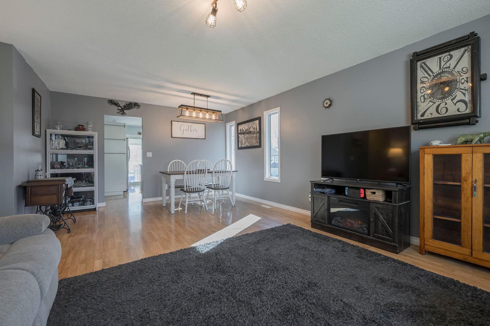 Listing Image 14