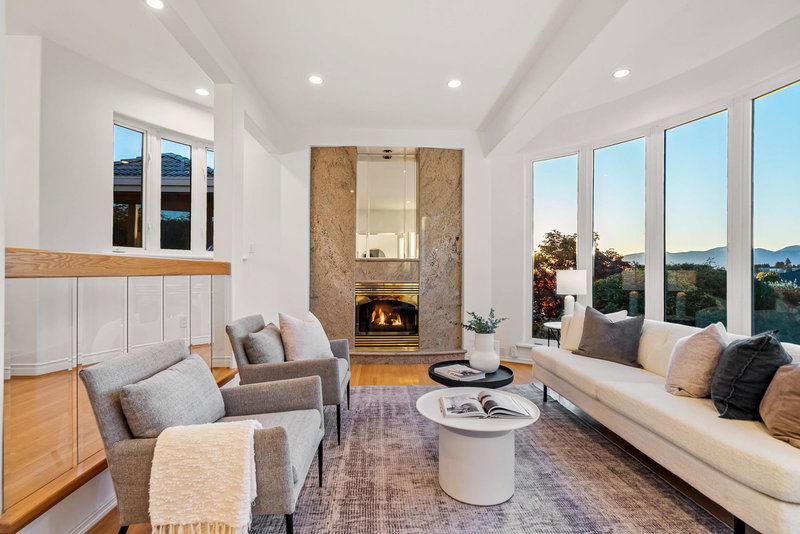 5770 Charles Street, Burnaby, V5B 2G4 | Image 2