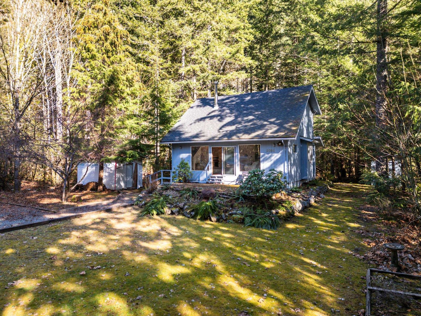 Listing Image 4