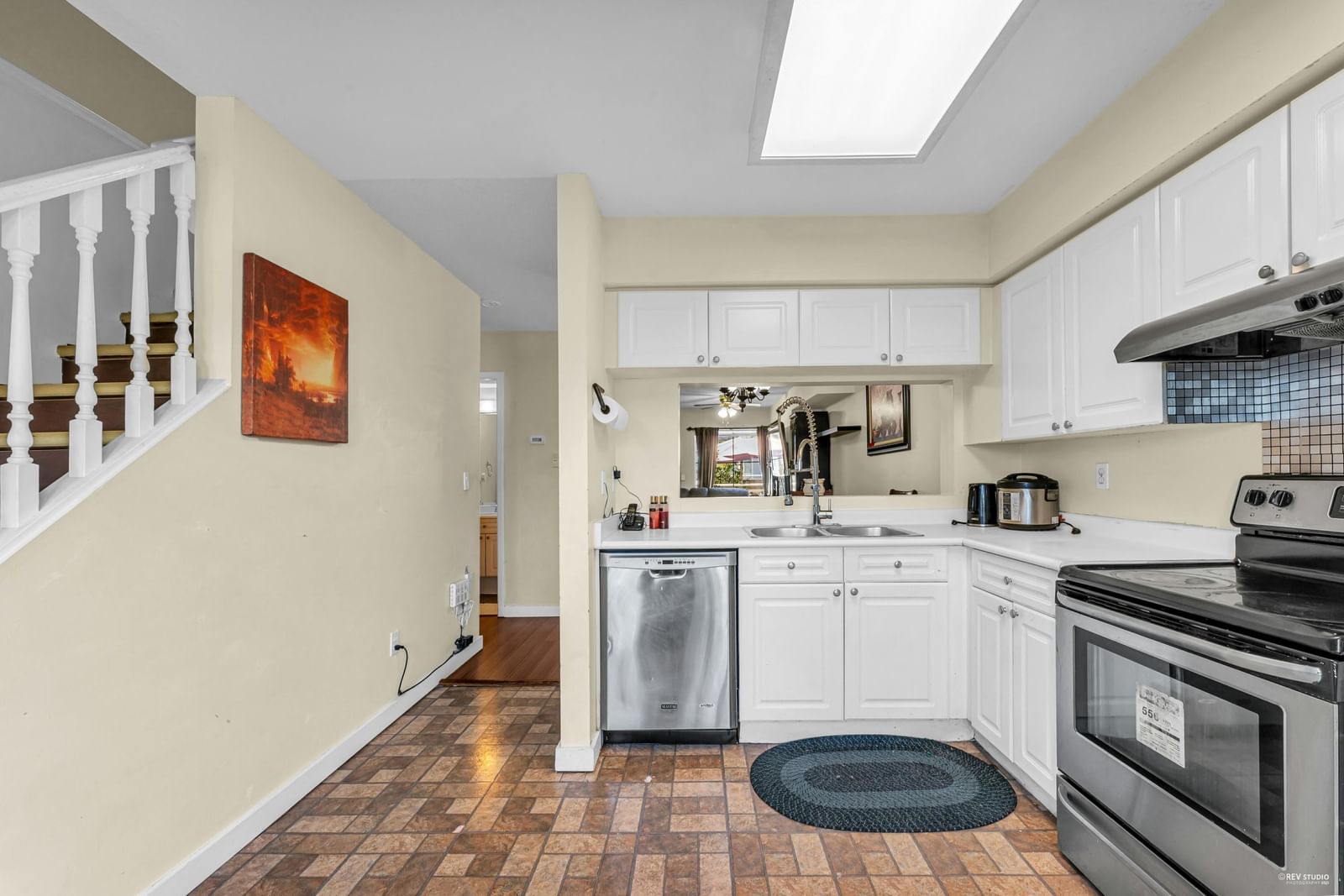 Listing Image 14