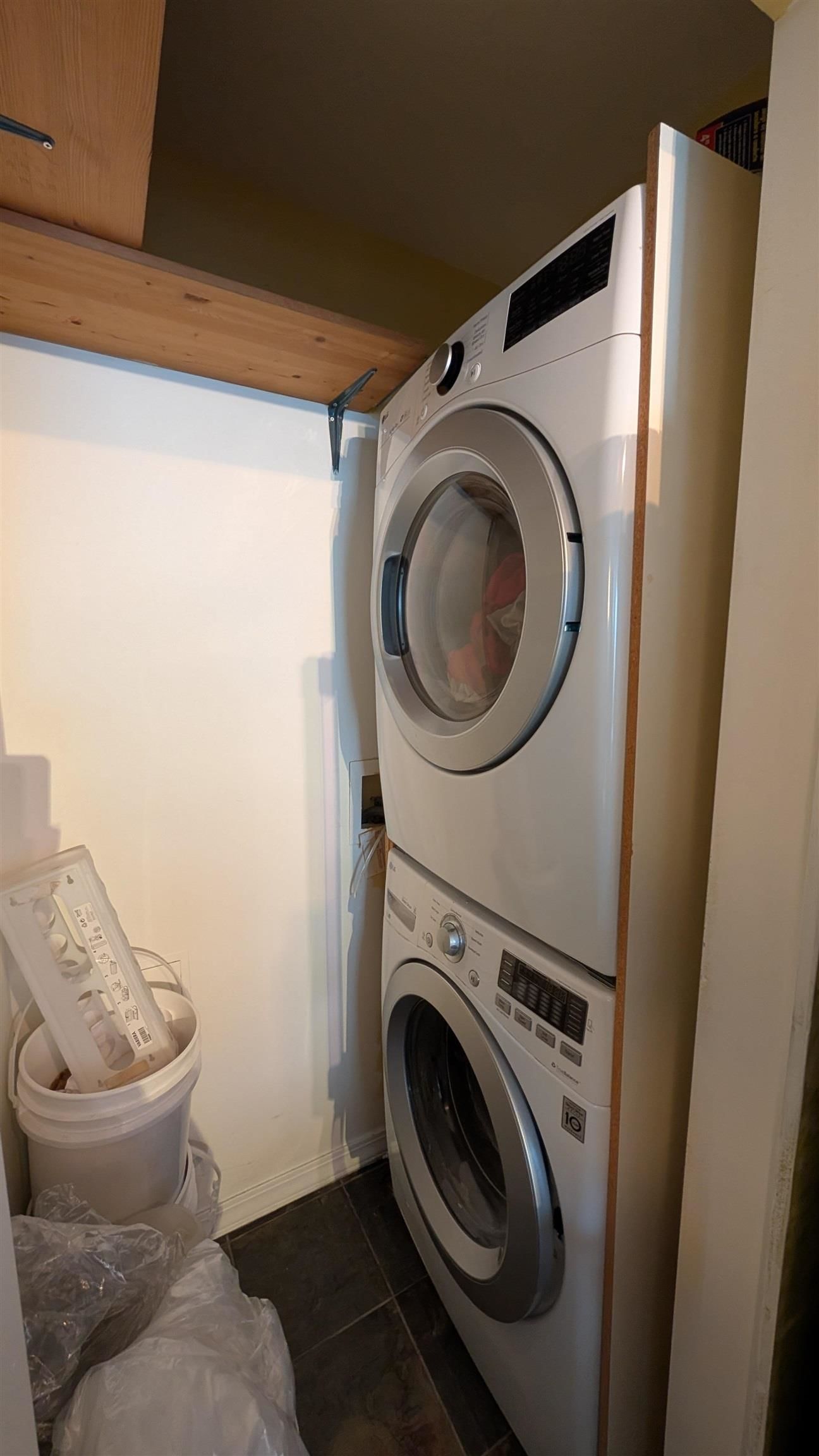 Listing Image 7
