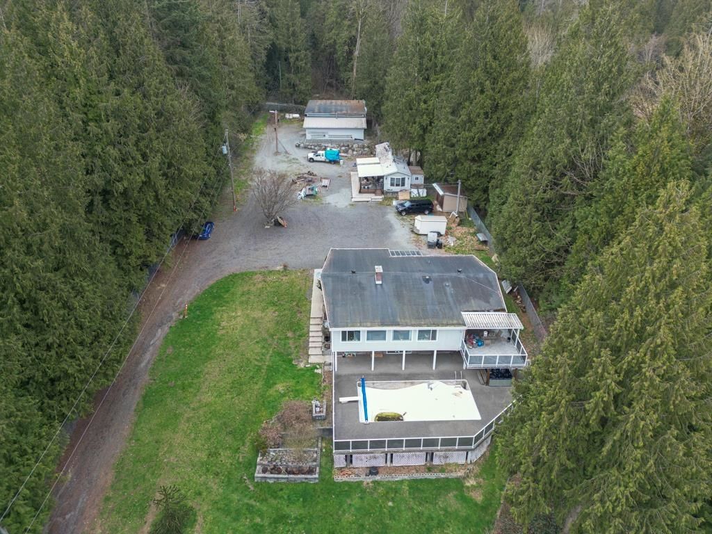 Listing Image 4