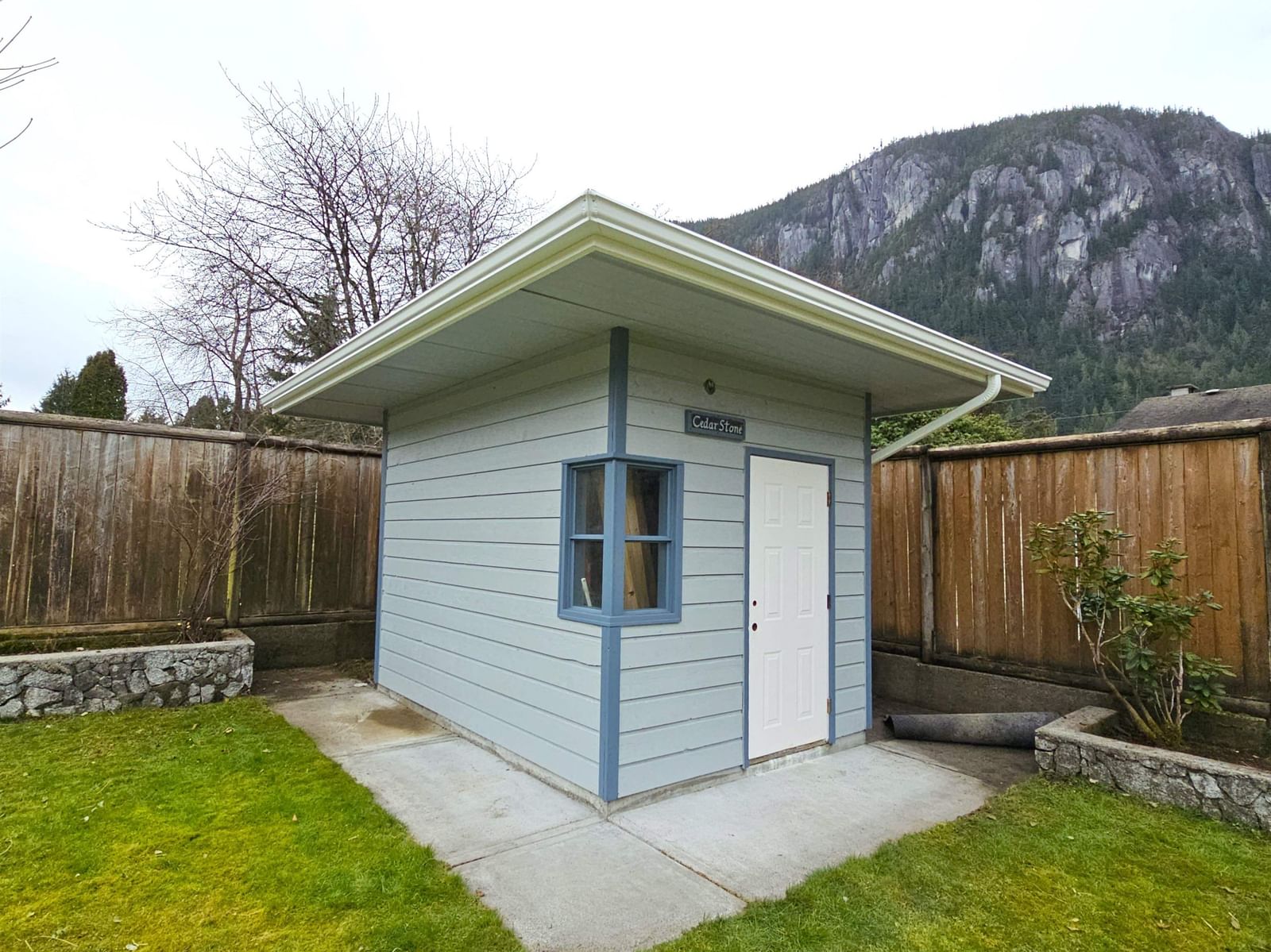 Listing Image 11