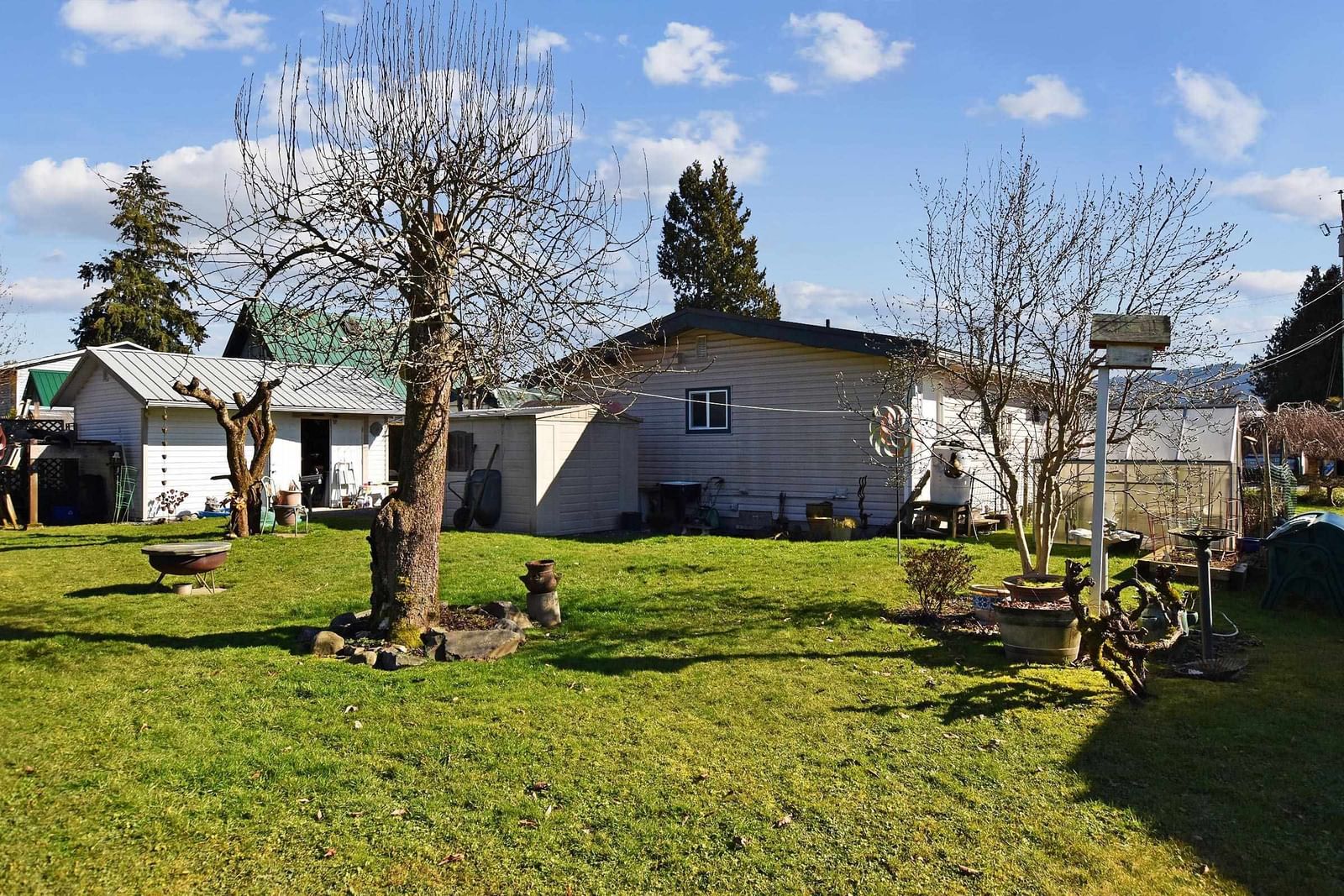 Listing Image 15