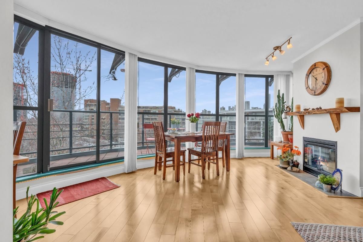 Listing Image 7