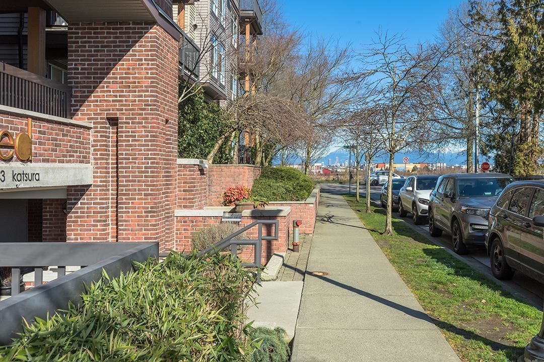 Listing Image 20