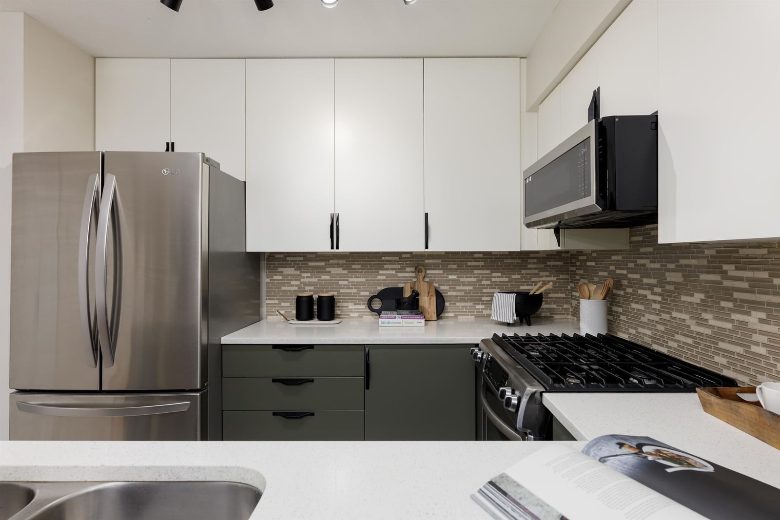 Listing Image 13