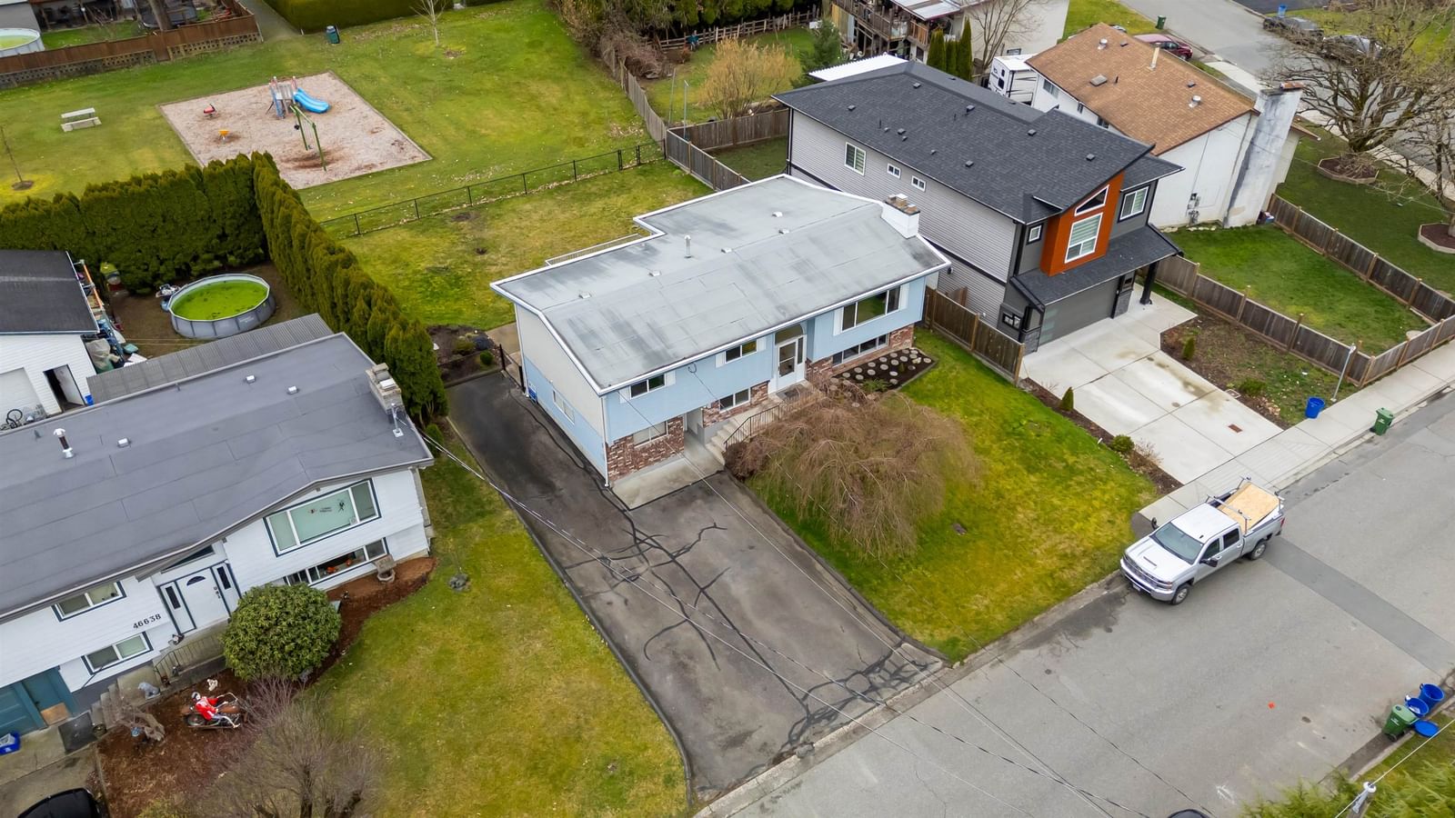 Listing Image 3