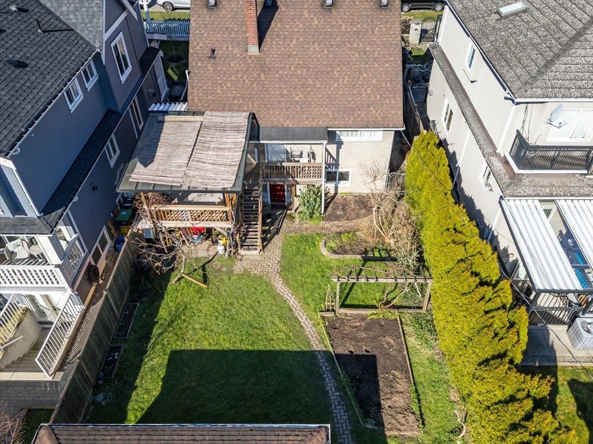 Listing Image 18
