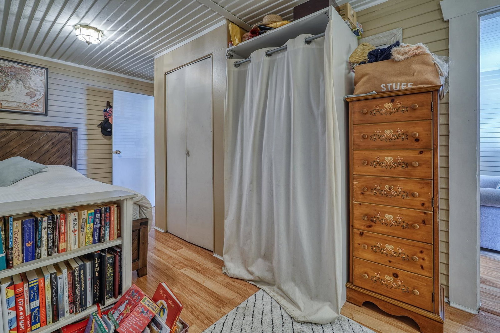 Listing Image 19