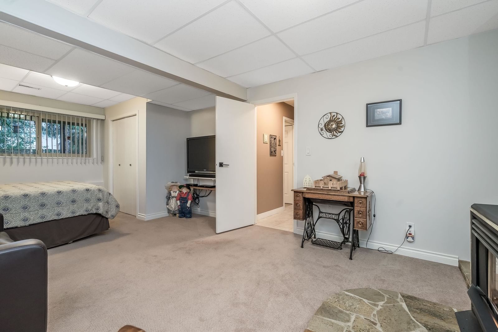 Listing Image 22