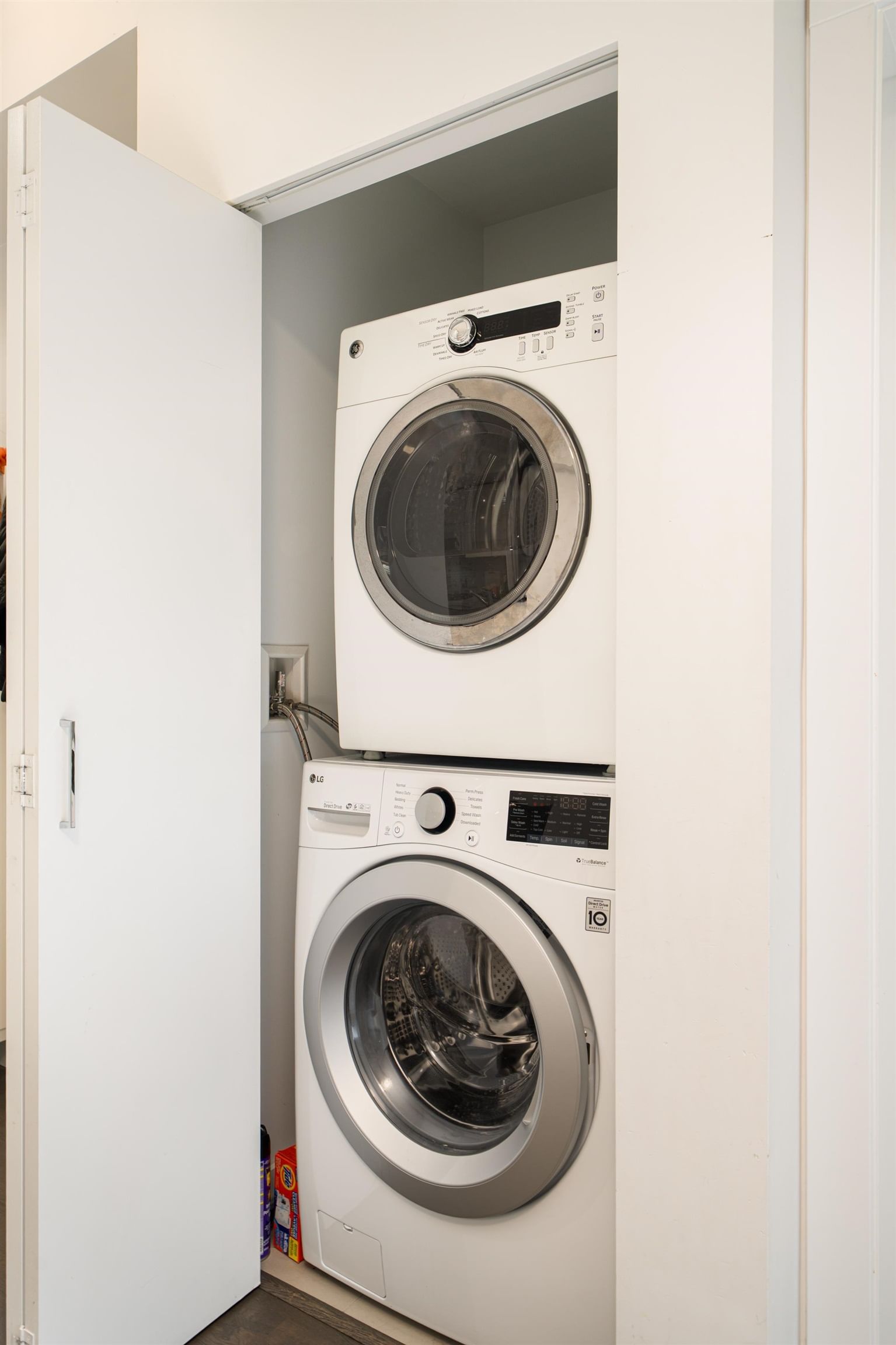 Listing Image 19