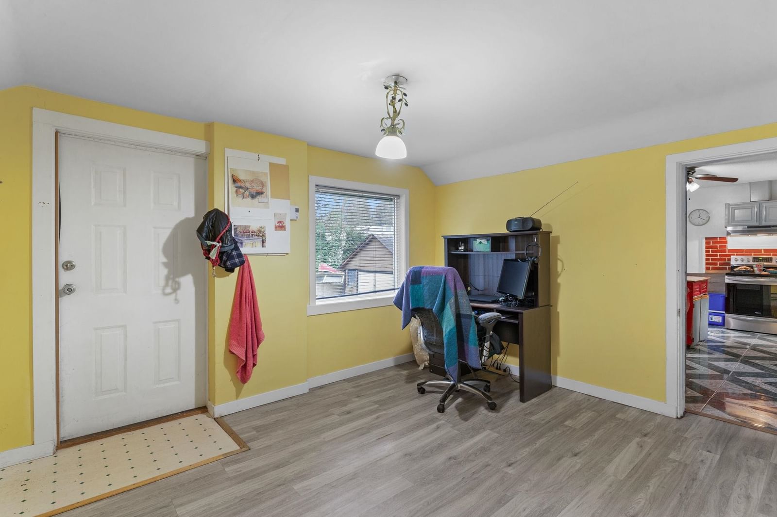 Listing Image 20