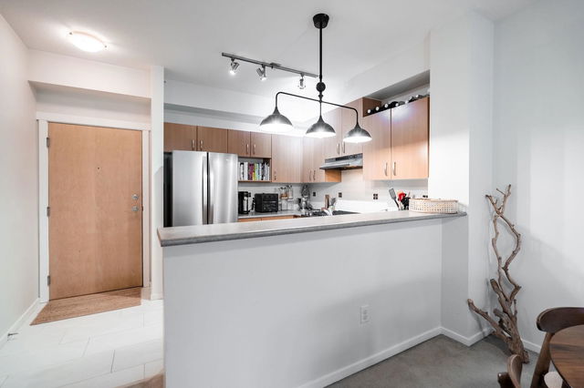 427 - 801 Klahanie Drive