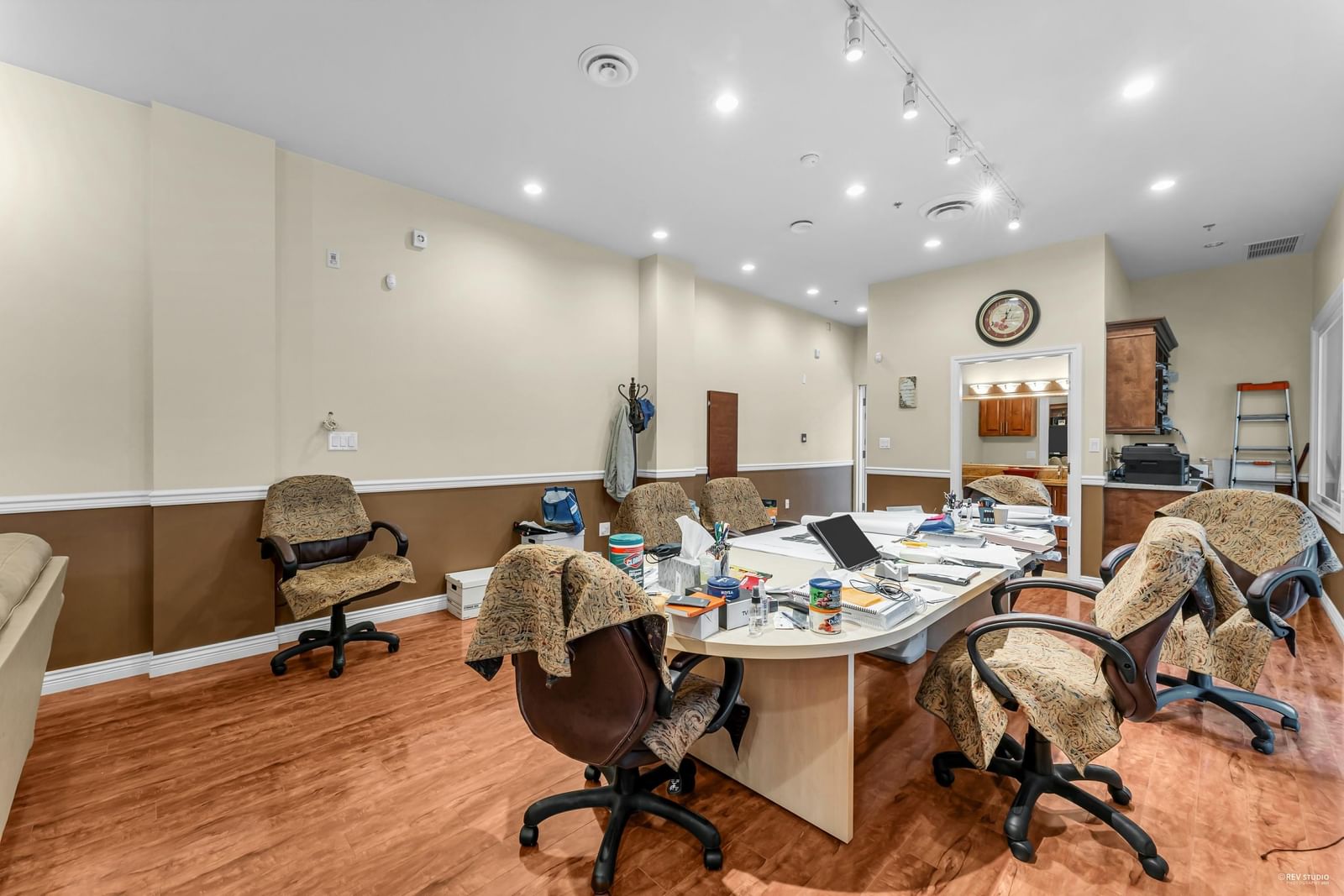 Listing Image 22