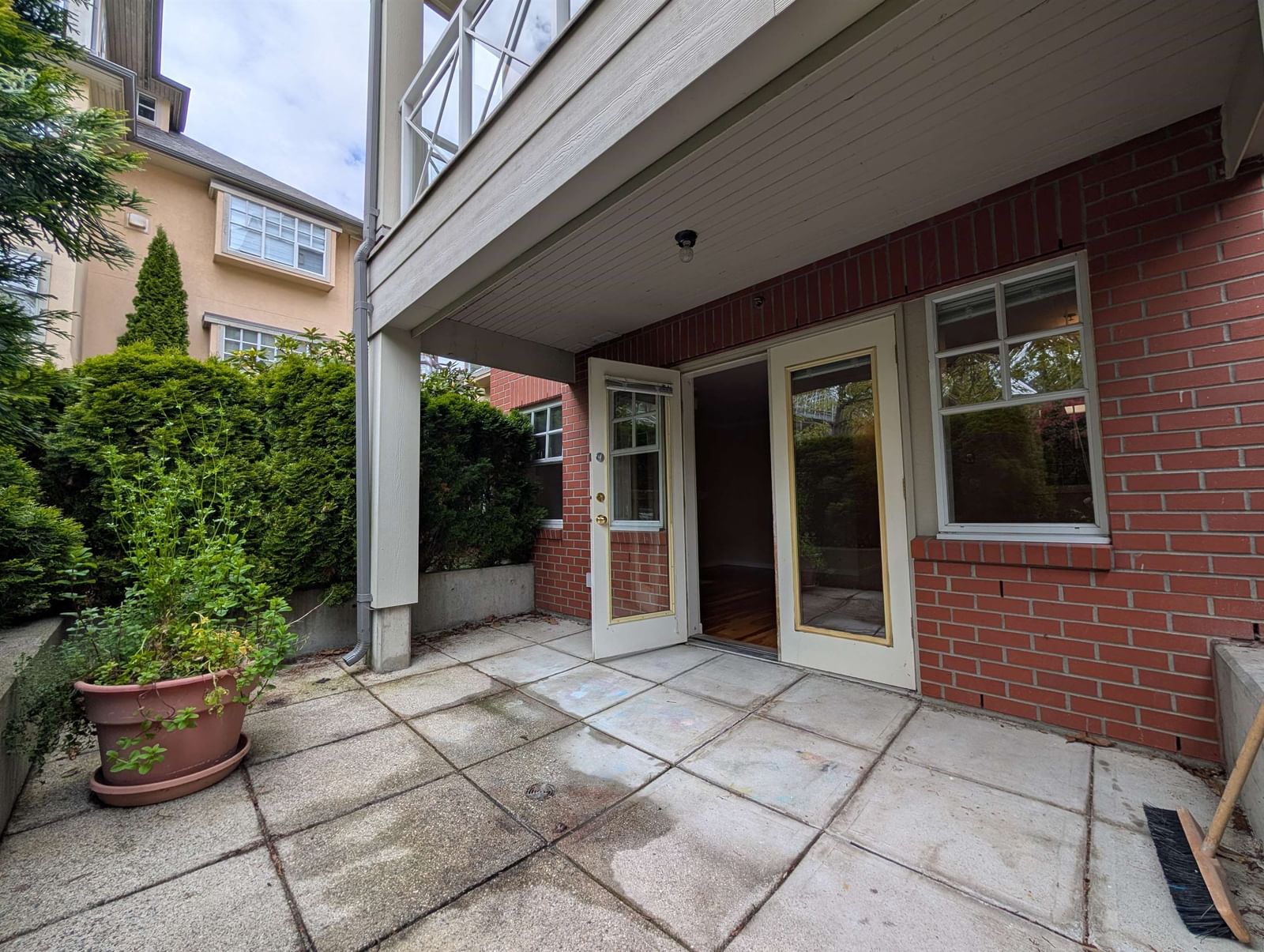 Listing Image 17