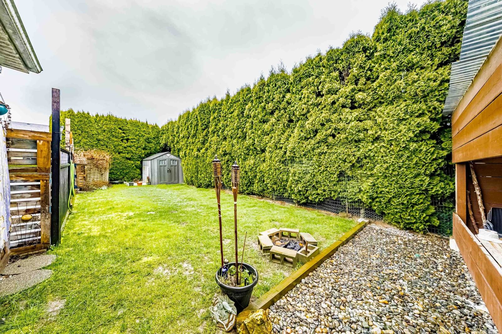 Listing Image 23