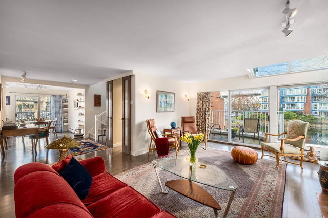1598 Island Park Walk