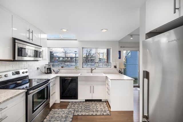 1598 Island Park Walk