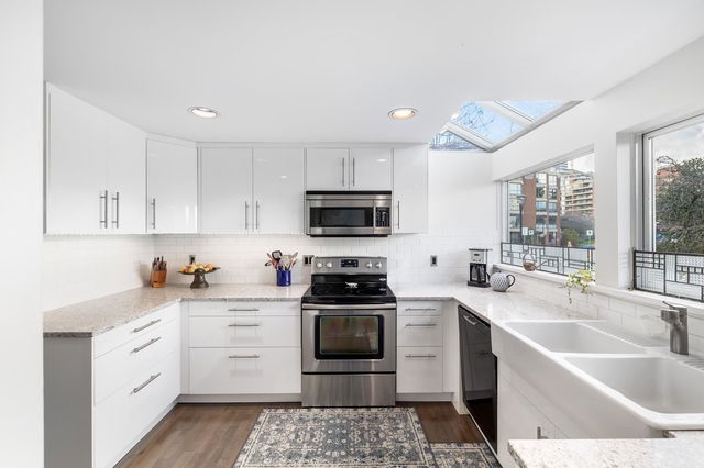 1598 Island Park Walk
