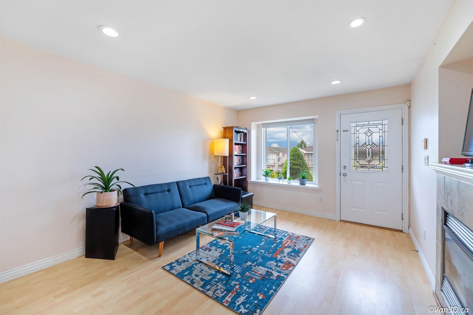 Listing Image 5