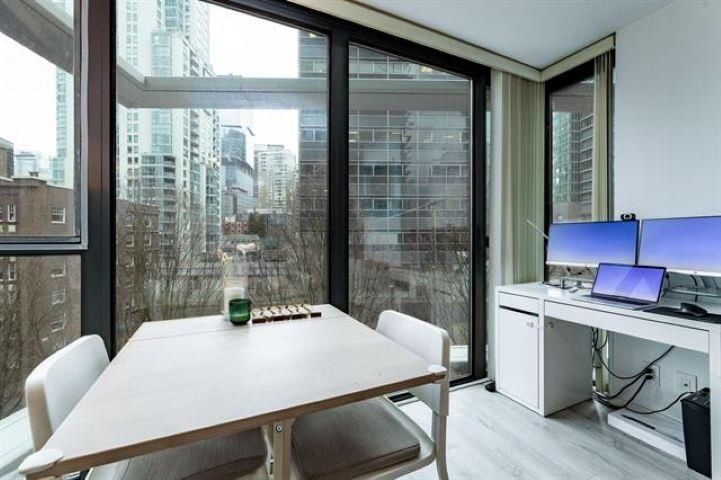 Listing Image 11
