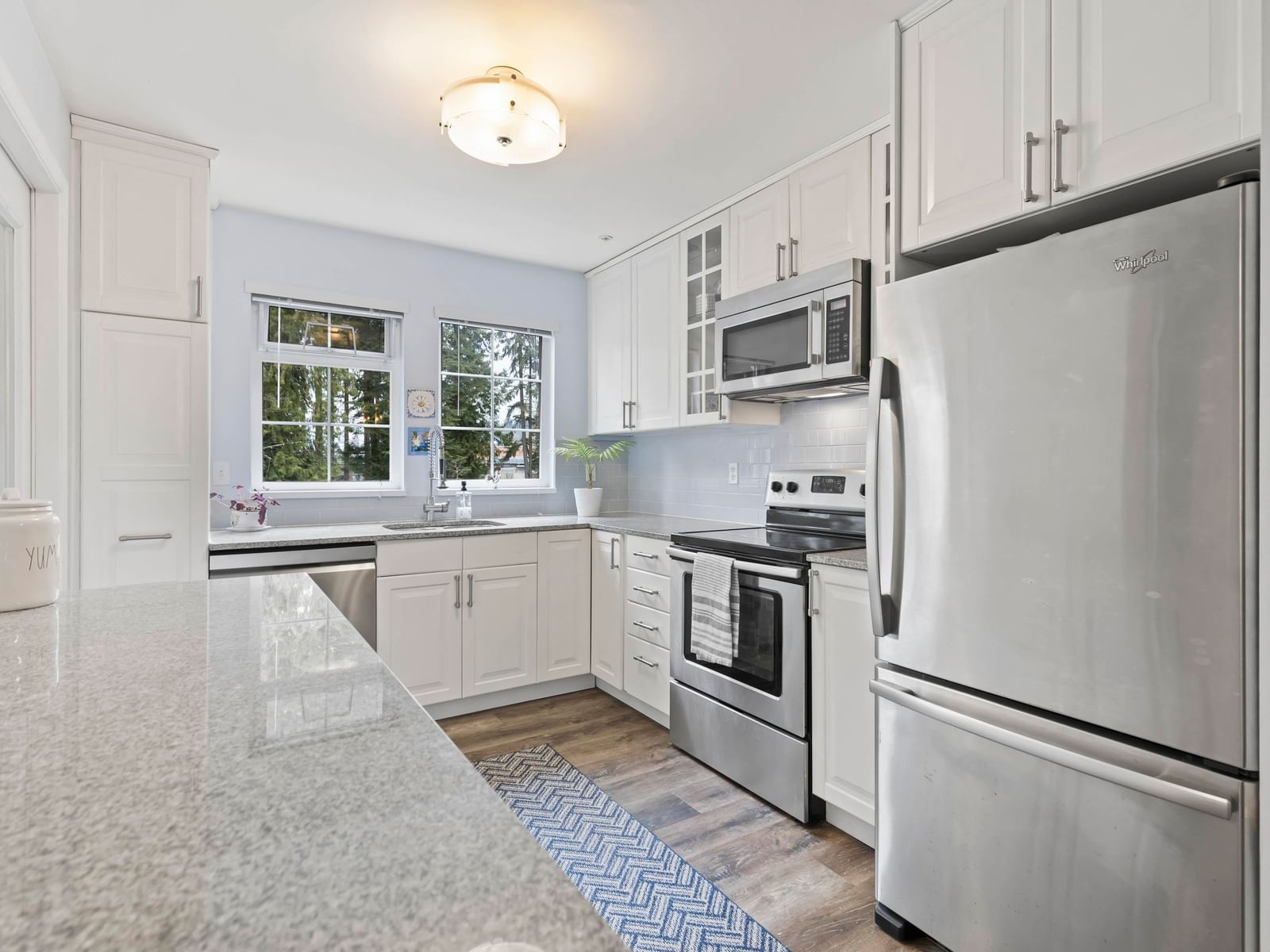 Listing Image 9