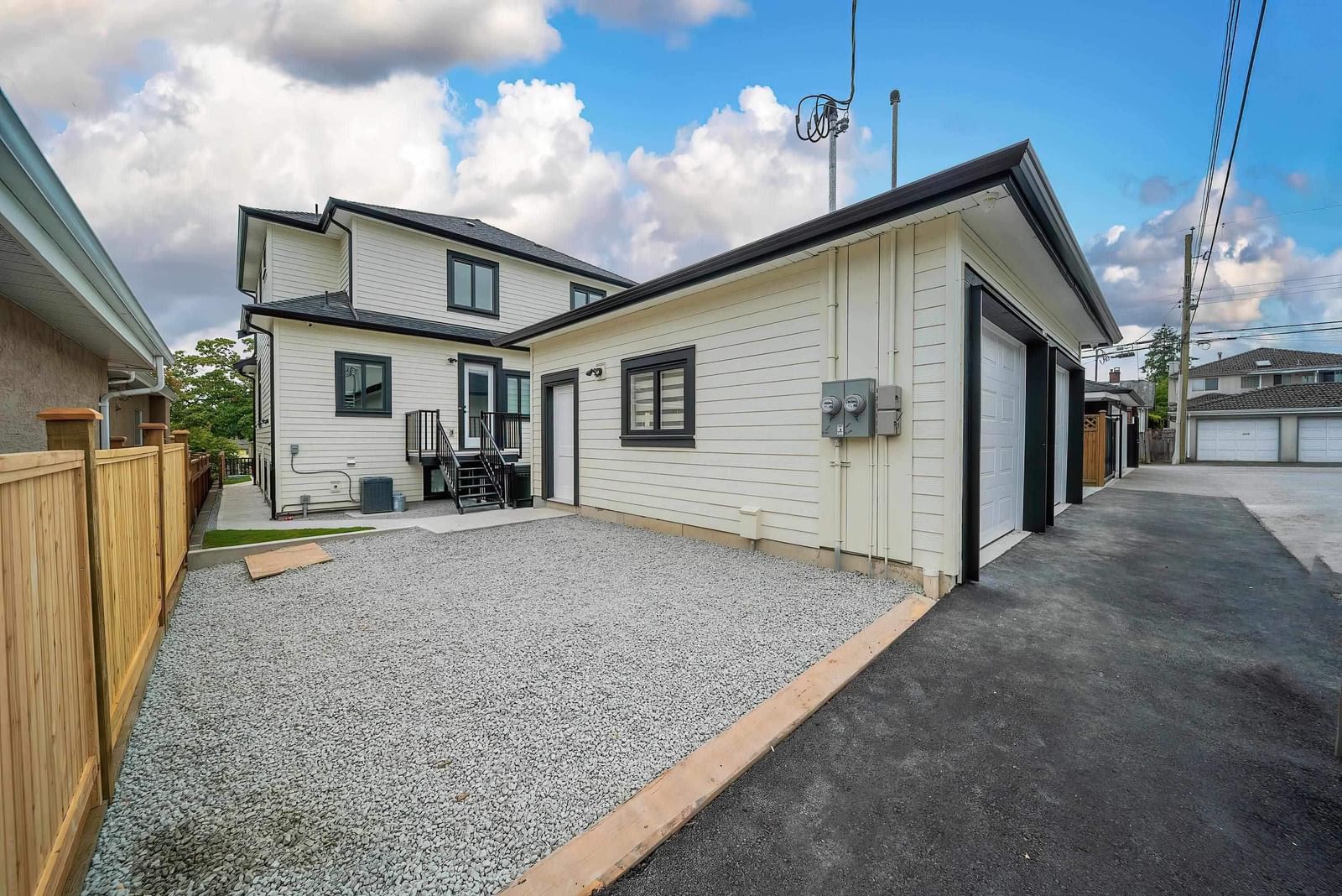 Listing Image 22