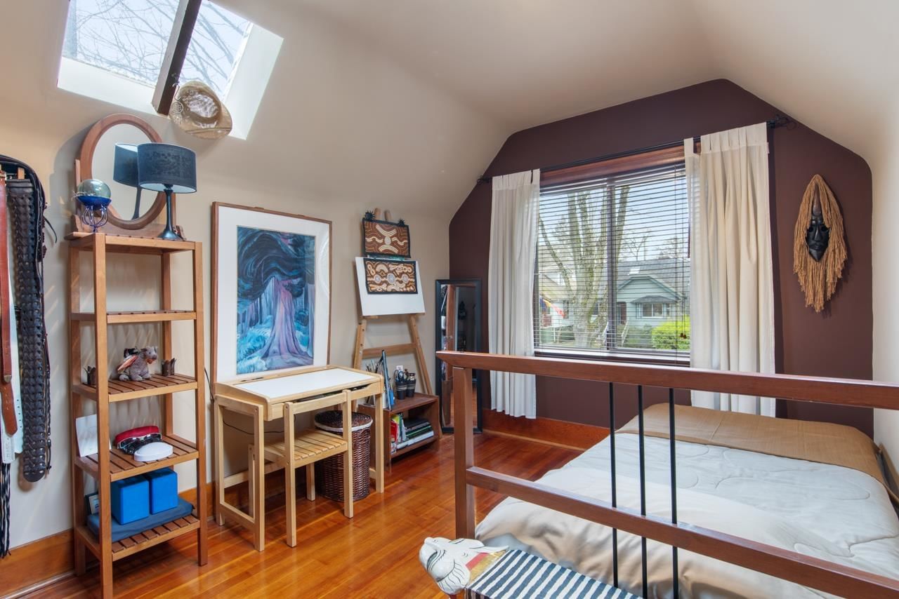 Listing Image 13