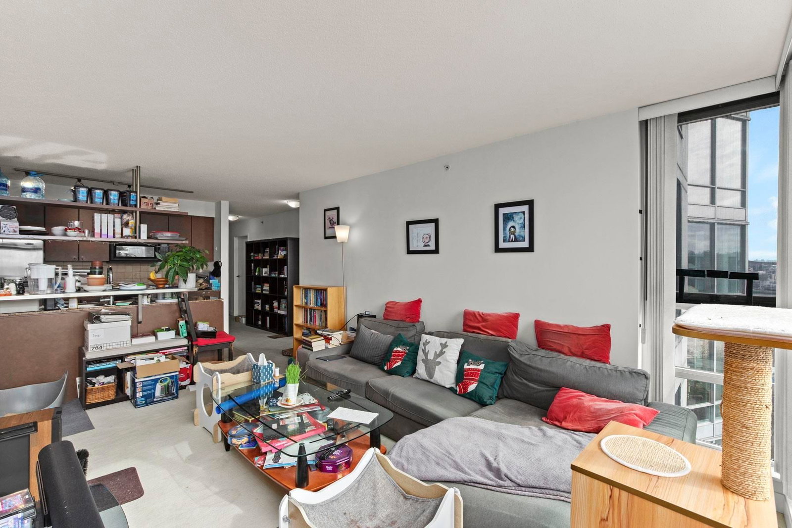 Listing Image 11