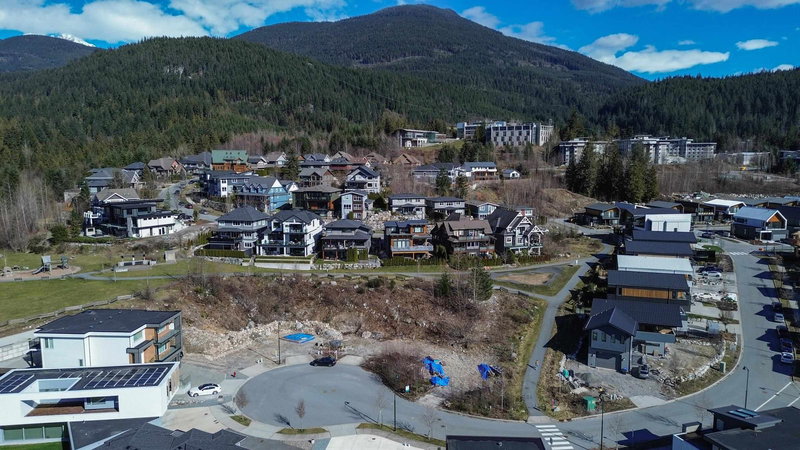 2917 Snowberry Place, Squamish, V8B 1B3 | Image 3
