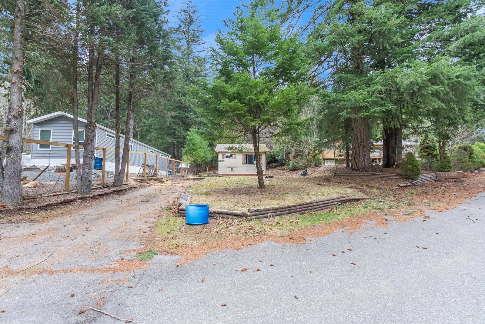 Listing Image 8