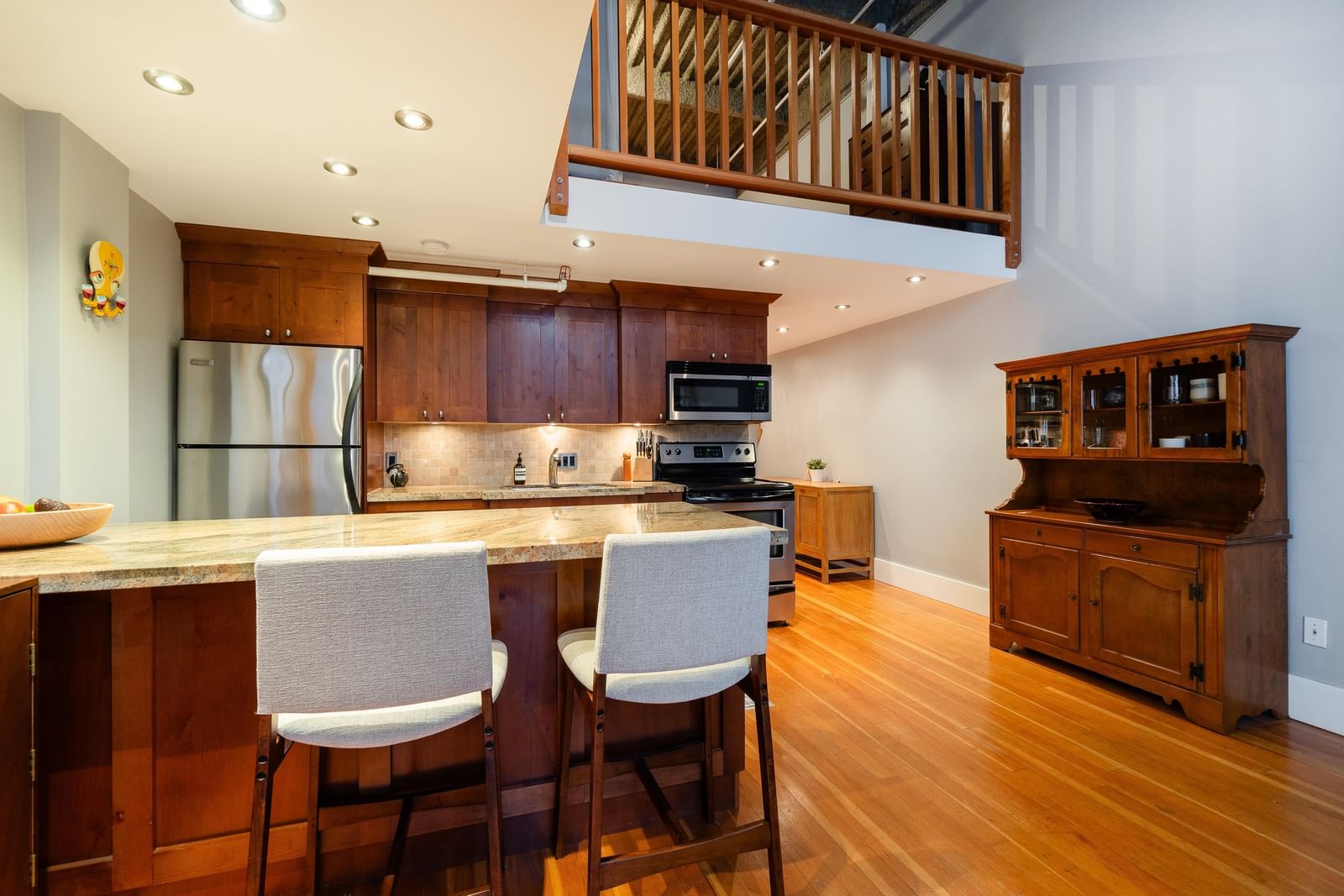 Listing Image 9