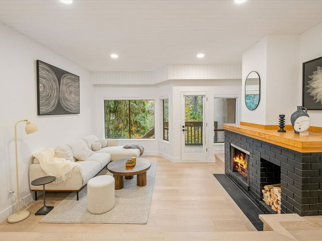 31 - 1200 Alta Lake Road