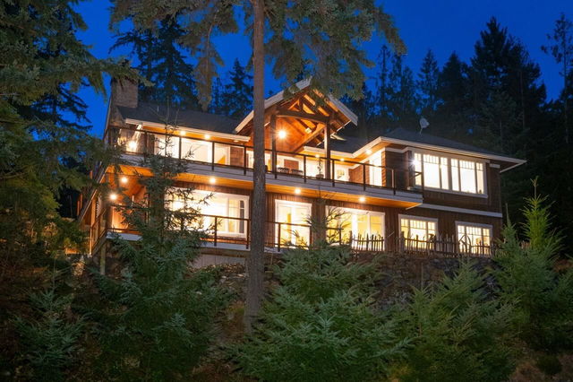 1010 Cowan Point Drive