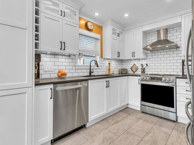 16 - 888 16th Street