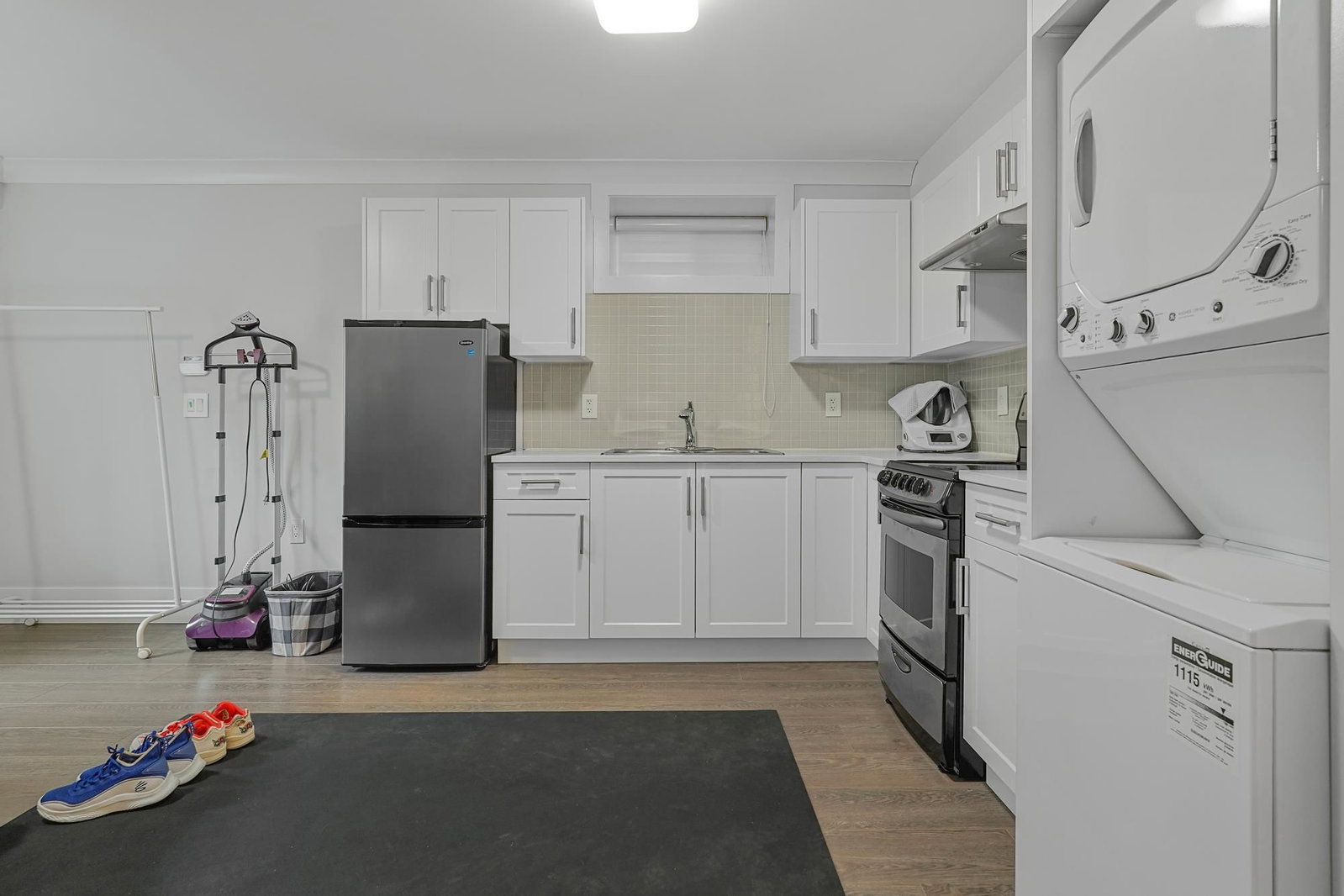 Listing Image 22