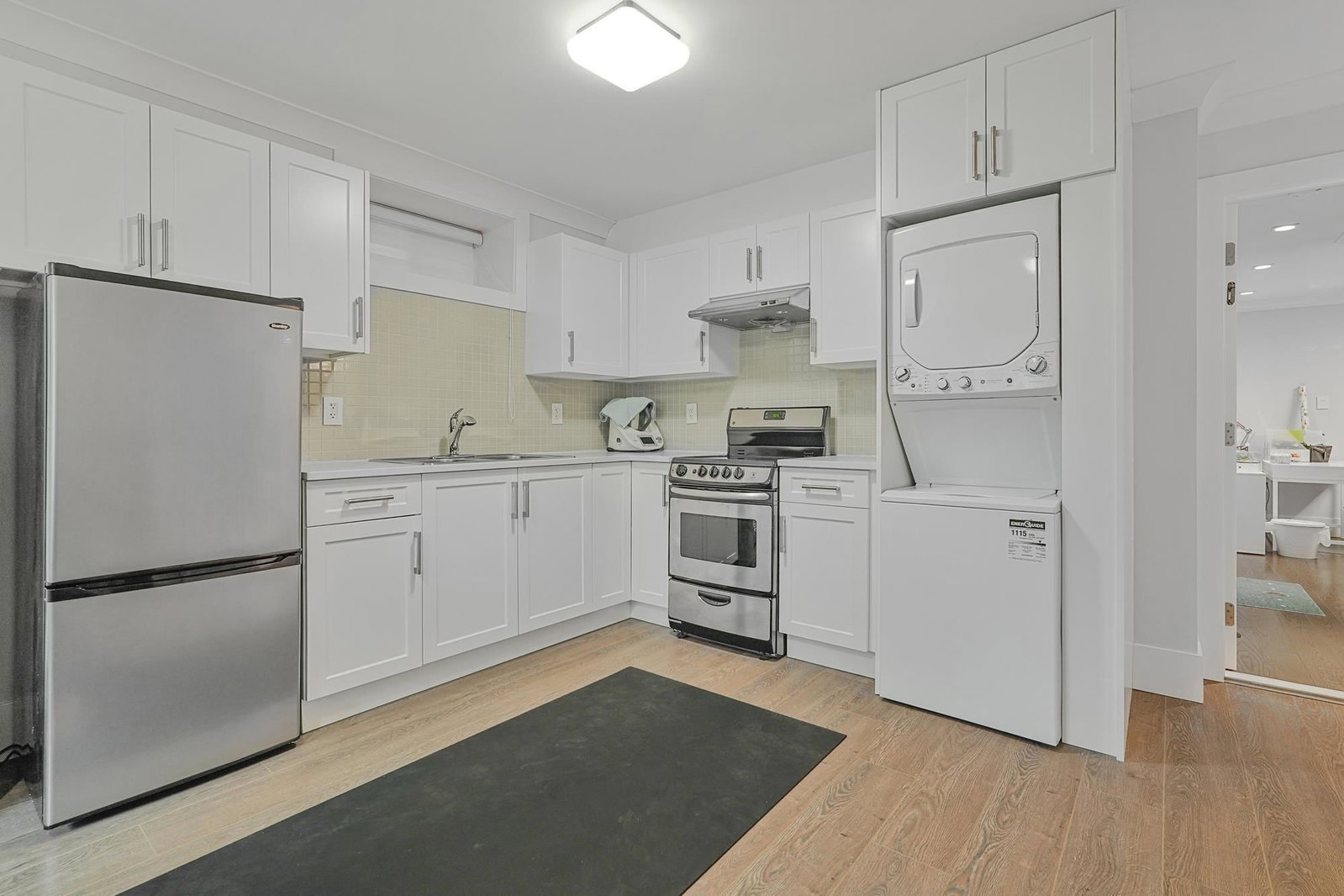 Listing Image 23