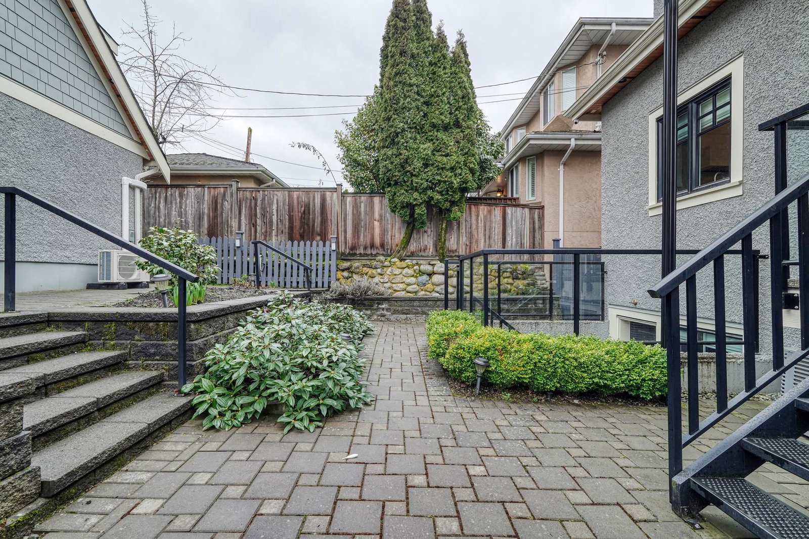 Listing Image 25