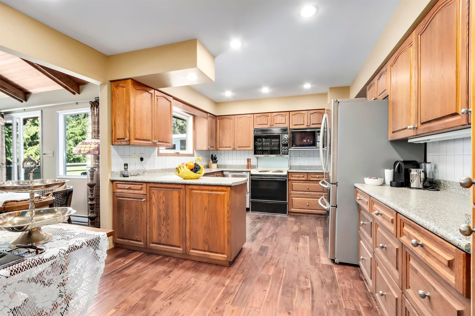 Listing Image 10