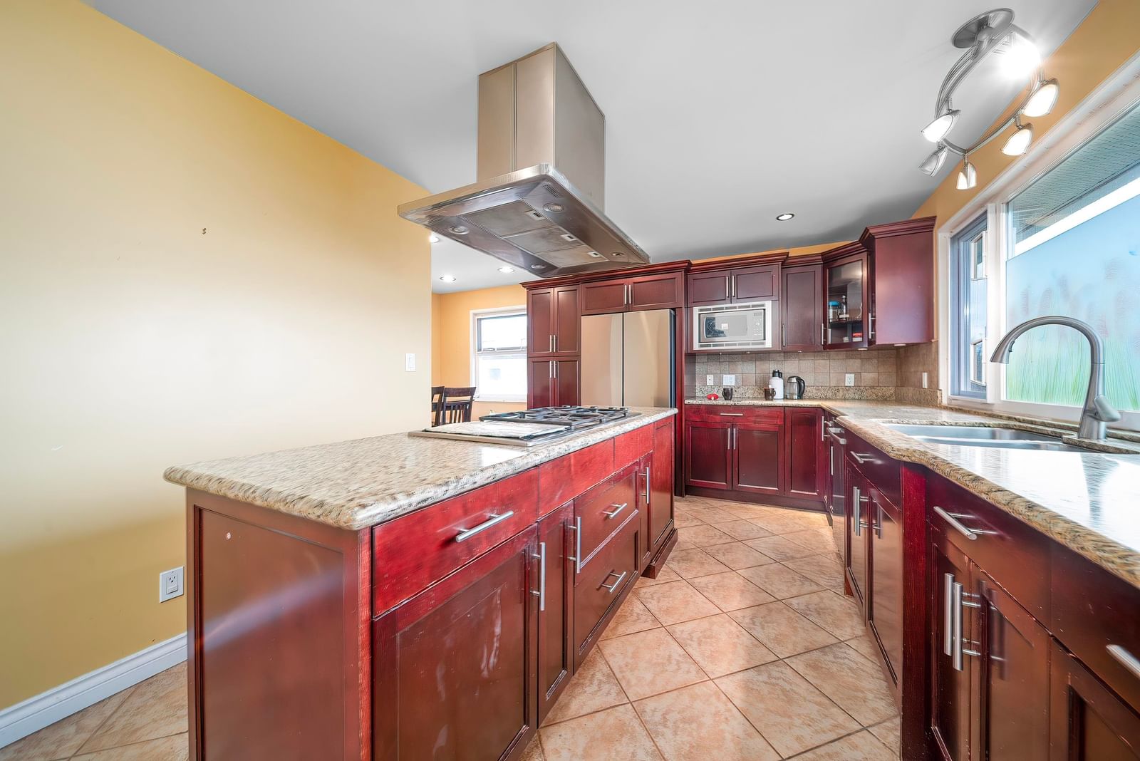 Listing Image 13