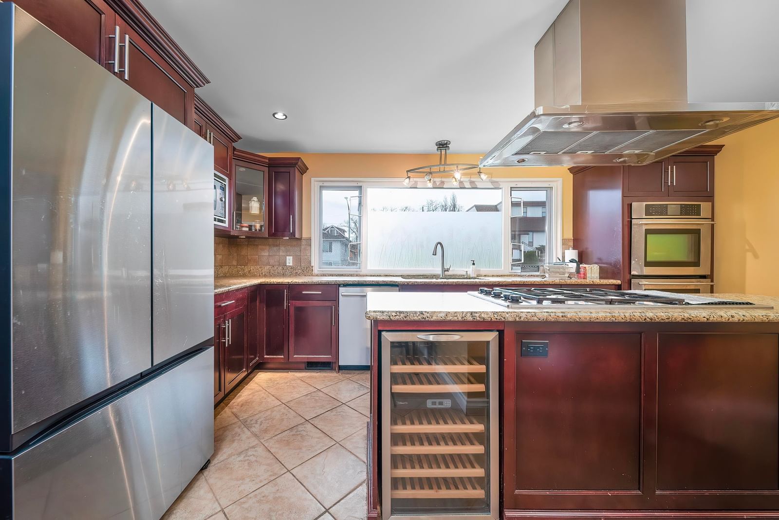 Listing Image 15