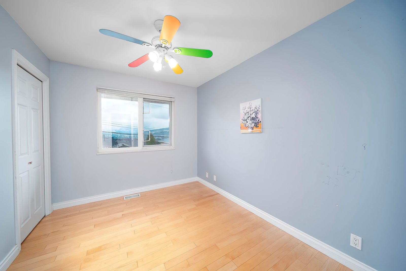Listing Image 23