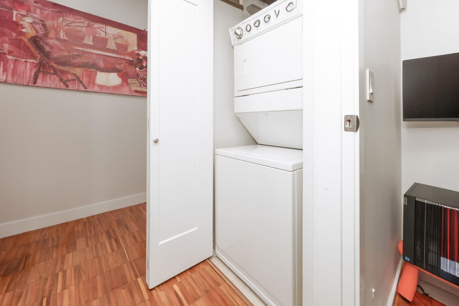 Listing Image 17