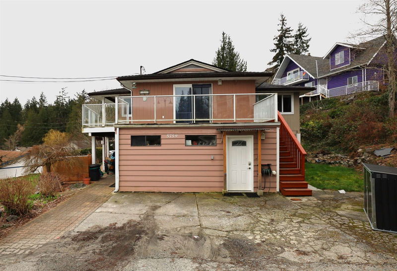 5759 Trail Avenue, Sechelt, British Columbia