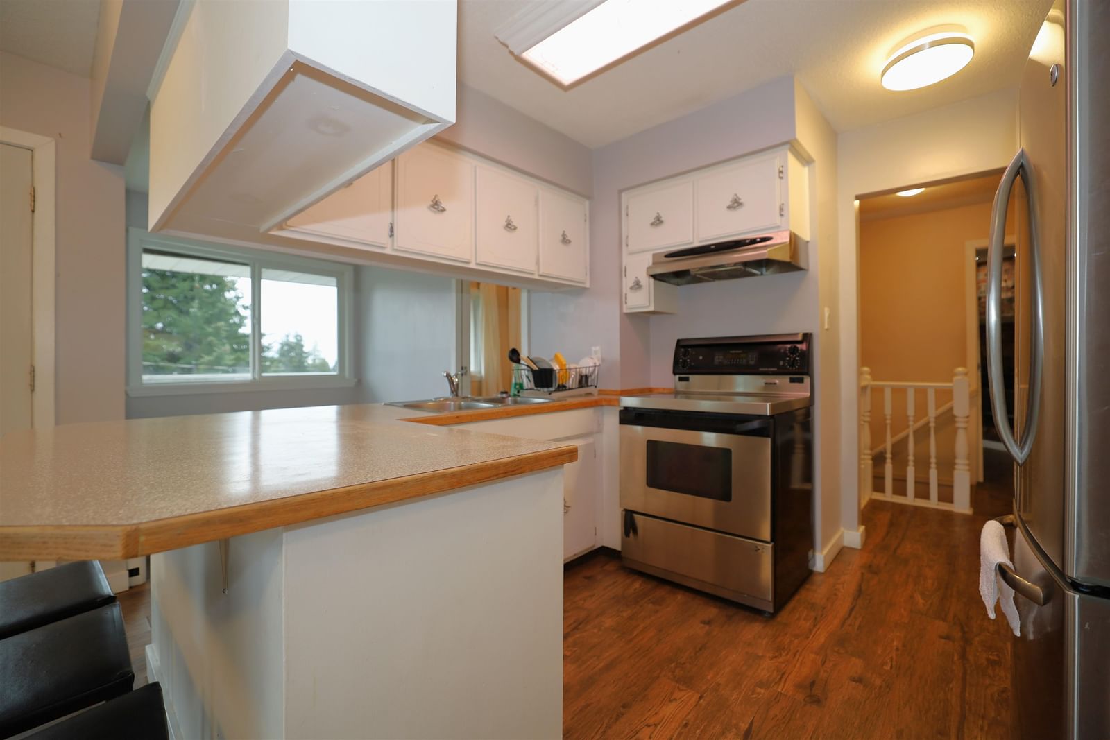 Listing Image 8