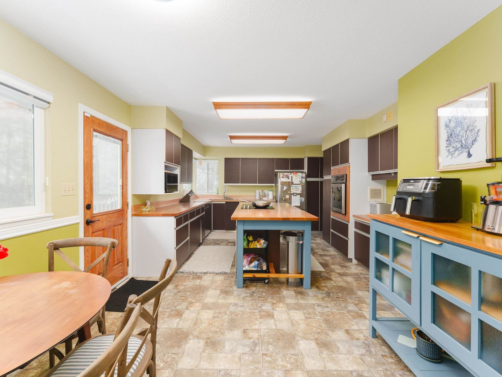 Listing Image 19